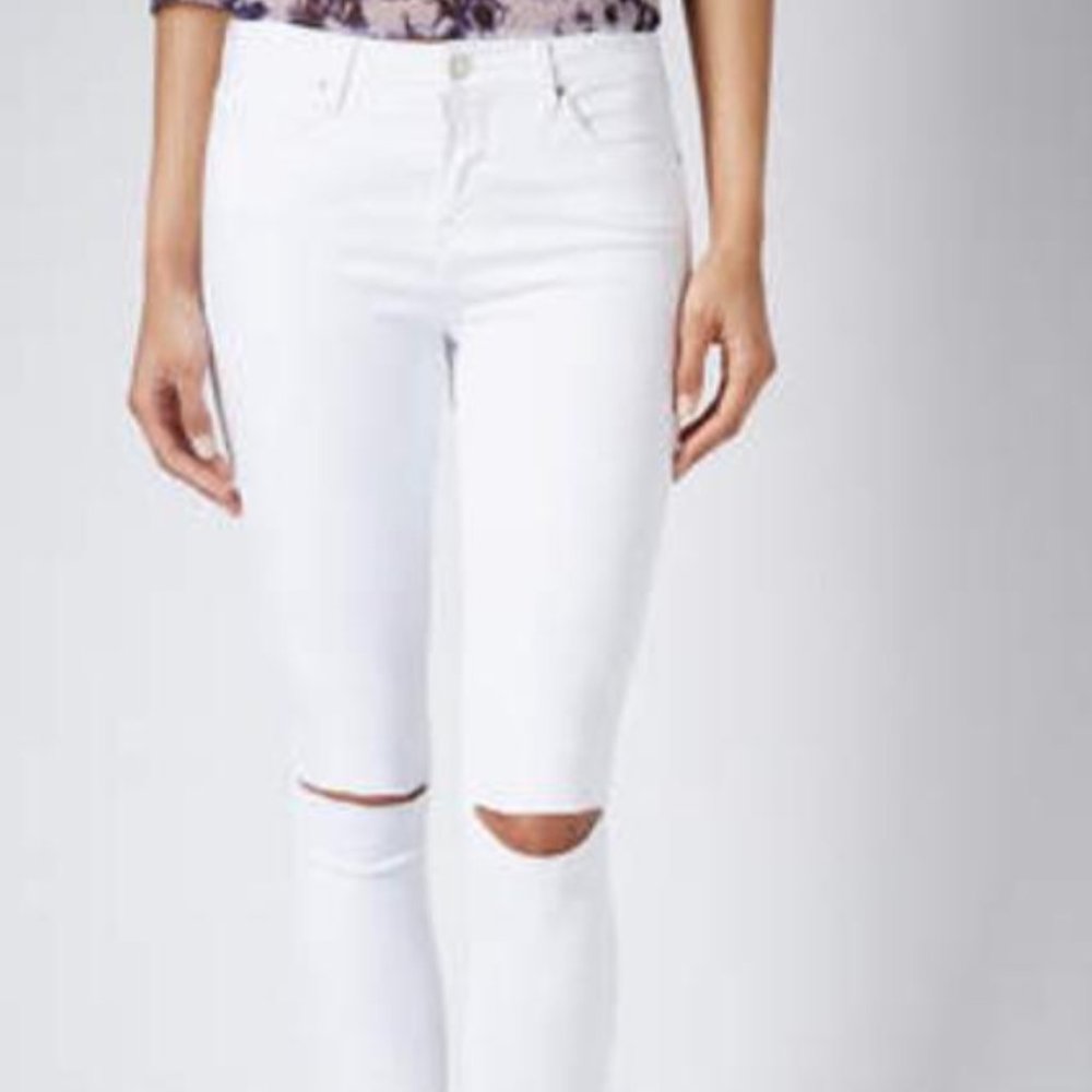 Topshop Moto Leigh: White Distressed Jeans